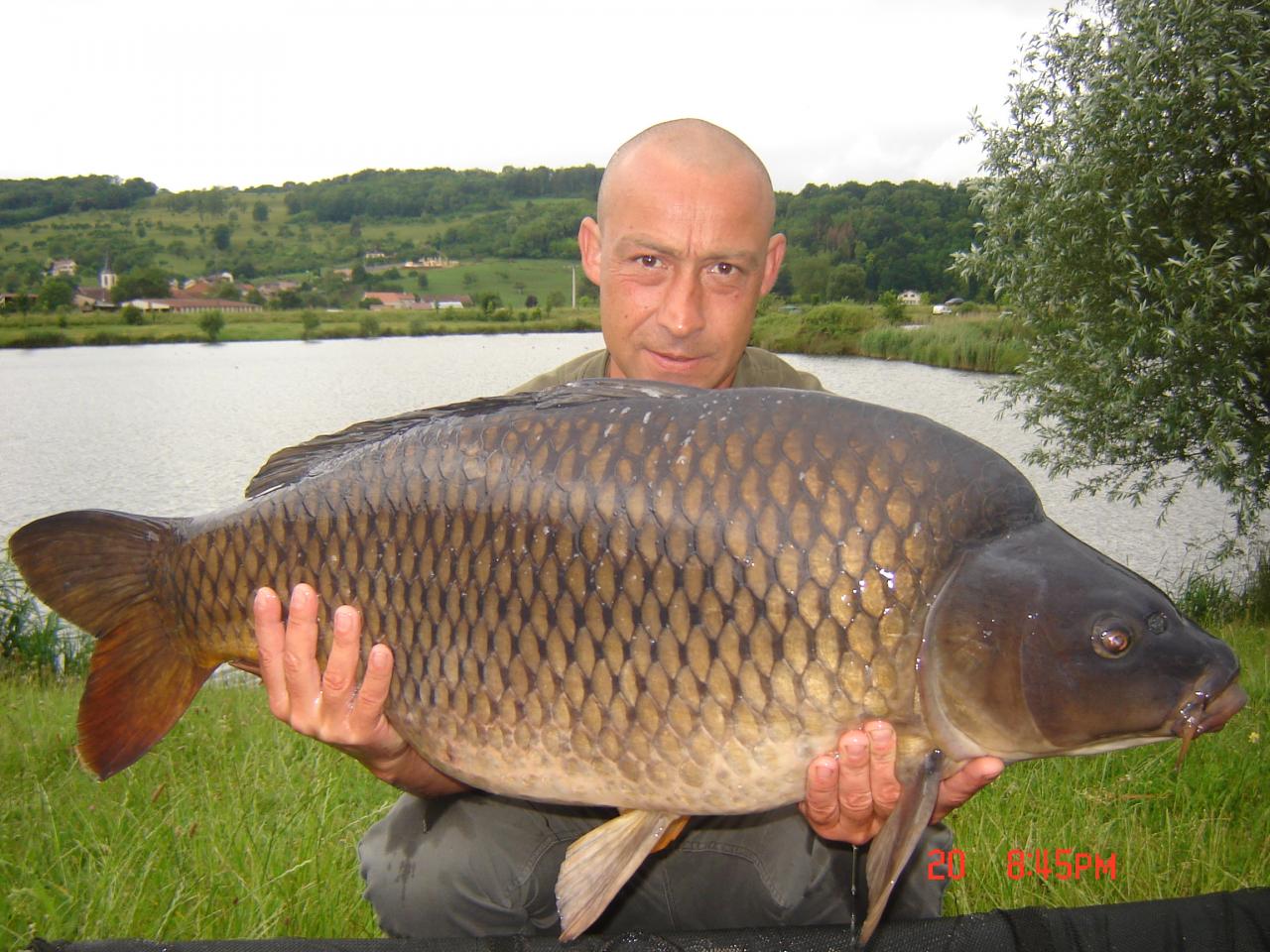 17KG860